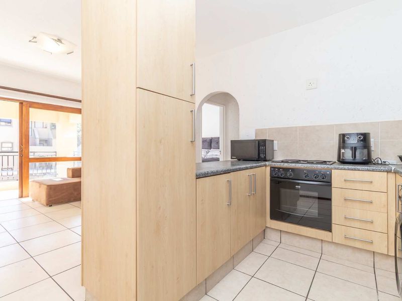 Your New Bright & Secure - 1 Bed Apartment Awaits - Photo 5
