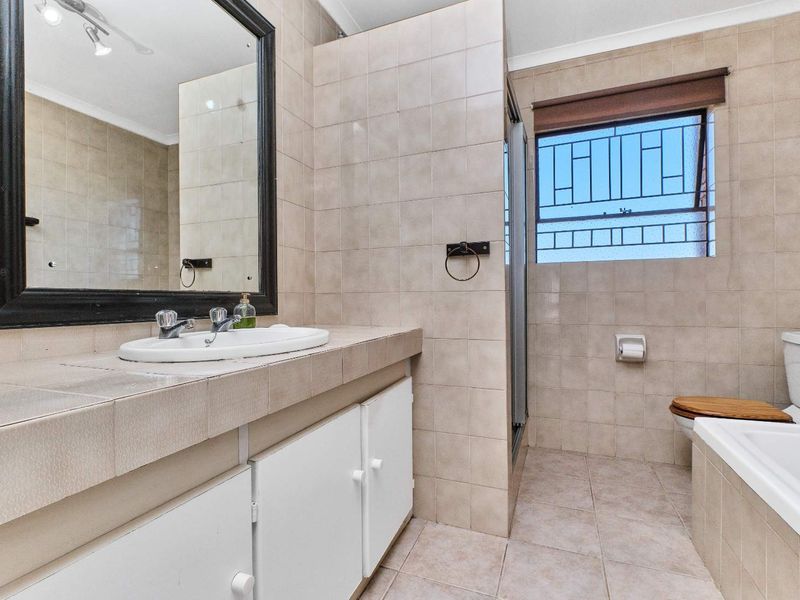 Be part of this exclusive complex next to the Boskruin koppie. - Photo 8