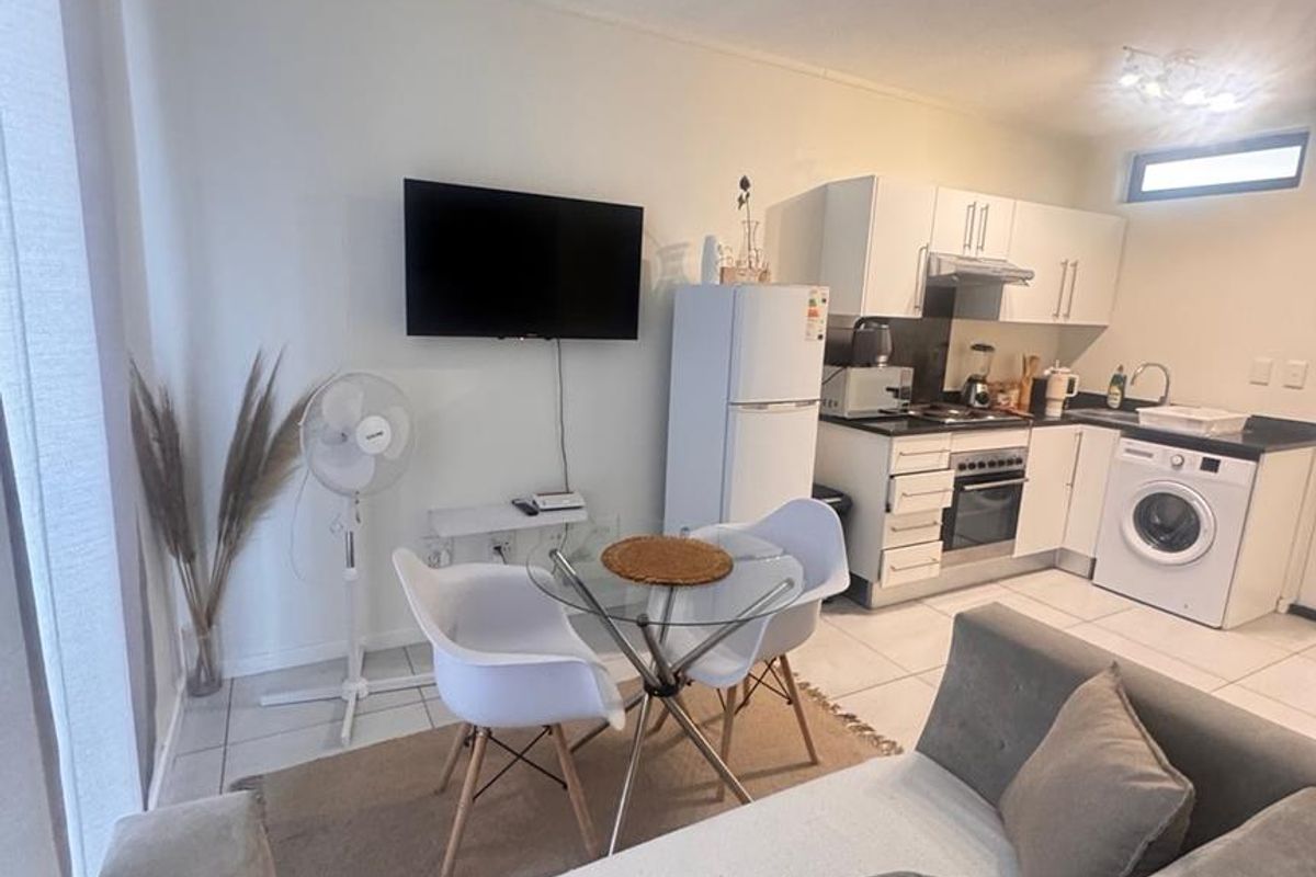Studio Apartments For Sale – City Junction, Windhoek - Photo 4