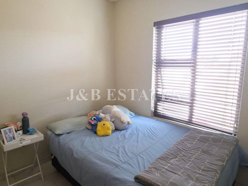 Well-Maintained 3-Bedroom Unit - Photo 6