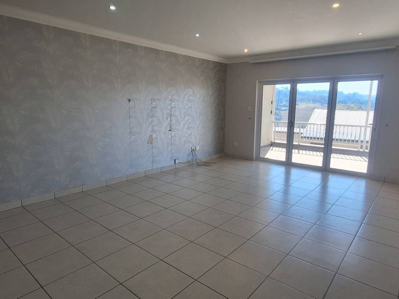 Modern 3 Bed Townhouse in Waterfall with automated Double Garage. - Photo 9