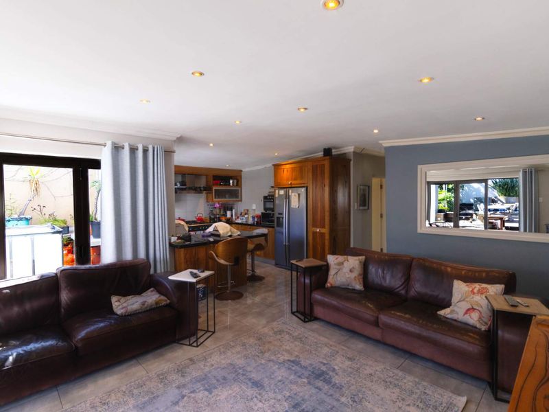 Where Comfort Meets Convenience - Photo 10