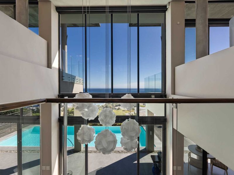 A Rare Architectural Masterpiece with Iconic Camps Bay Views - Photo 3