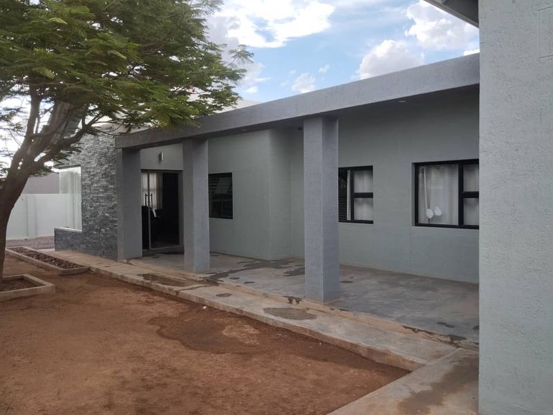 MODERN, BEAUTIFUL AND WELL-MAINTAINED HOUSE FOR SALE IN MARIENTAL - Photo 9