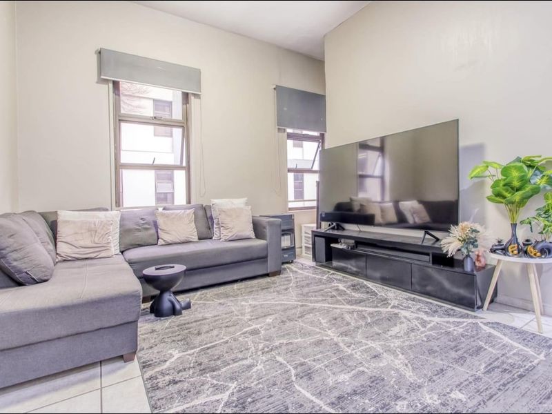Modern Urban Living at The Bolton, Rosebank - Photo 2