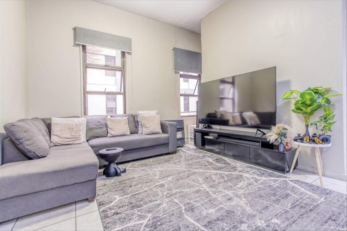 Modern Urban Living at The Bolton, Rosebank - Photo 2