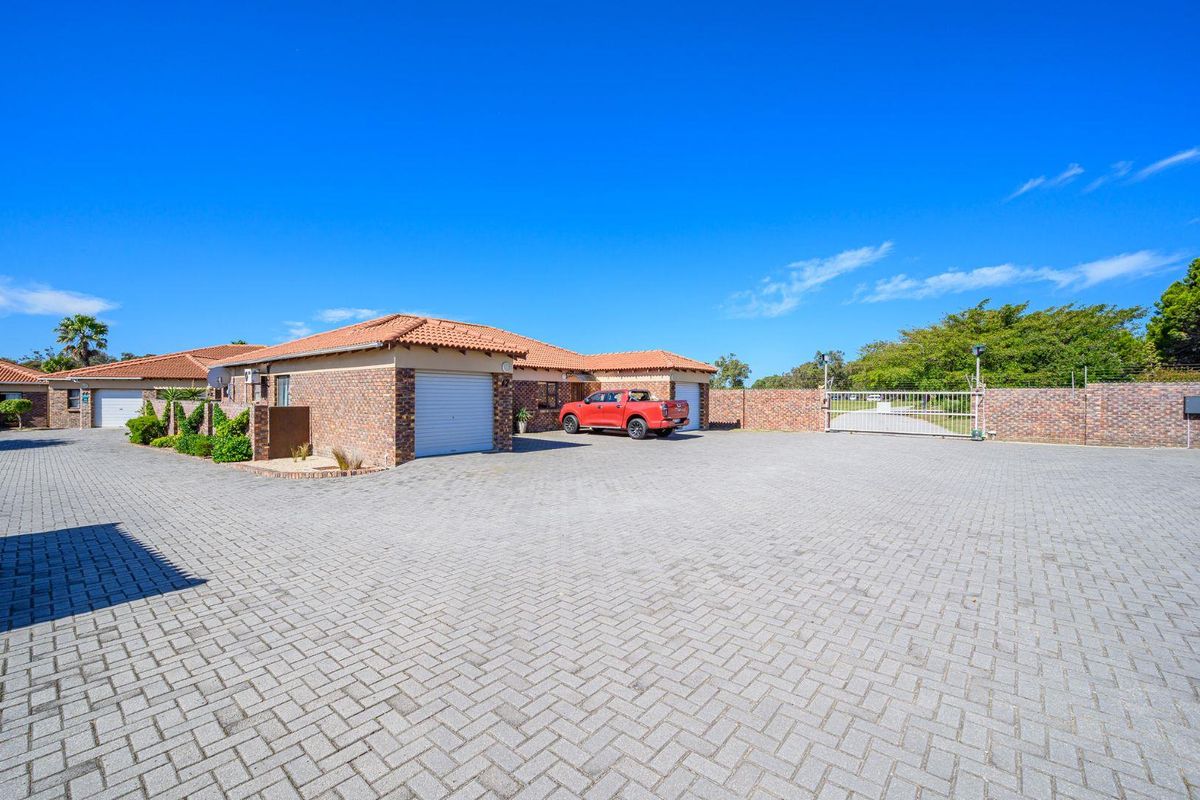 3 Bedroom townhouse for sale in Humewood Villas - Photo 5