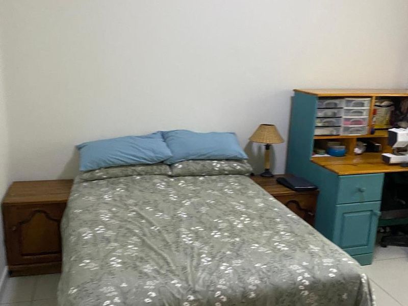 Beautiful home with pool for sale! - Photo 8