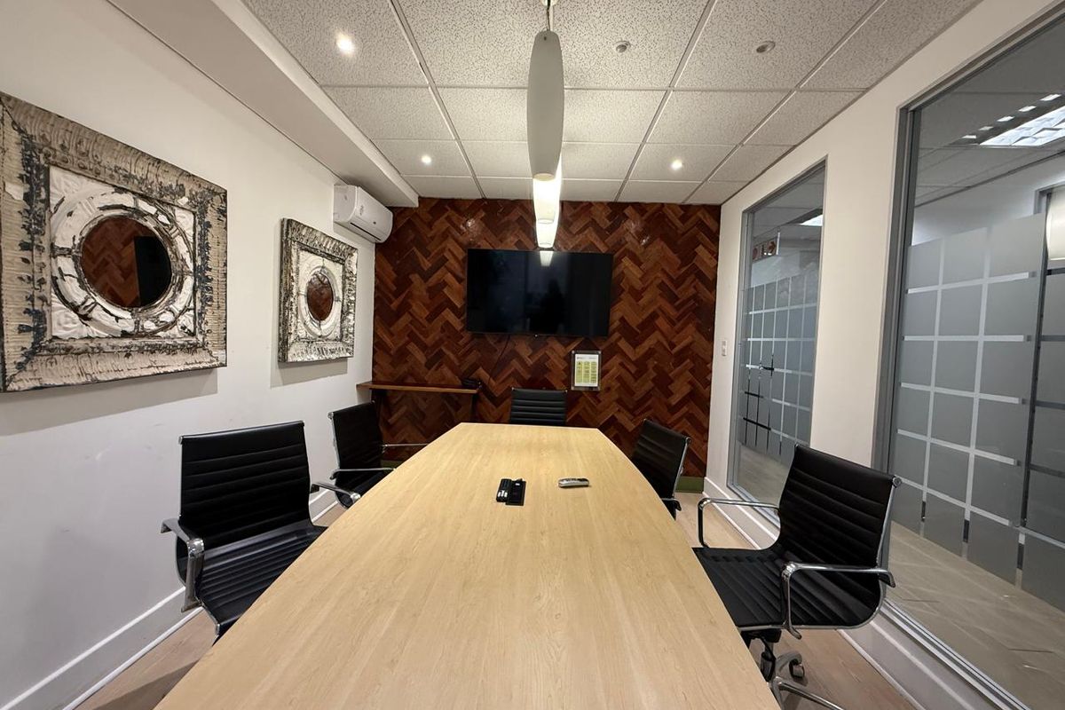 Prime Fully Serviced Office Space Available in Hyde Park - Photo 5