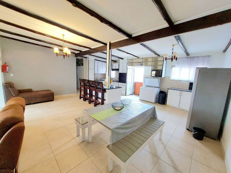 Rudi's Self-Catering House with Flat - Photo 7