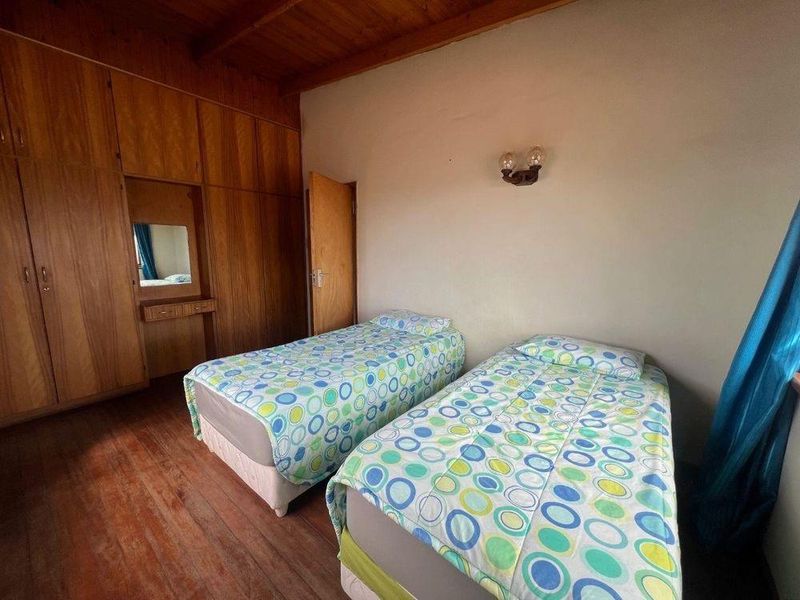 FOR RENT- FURNISHED CORNER 3-BEDROOM HOUSE WITH SEPARATE FLAT – VINETA, SWAKOPMUND - Photo 8