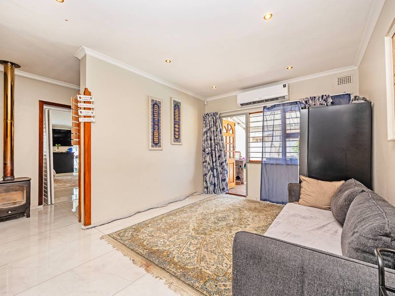 Stylish Family Living in the Heart of Panorama - Photo 8