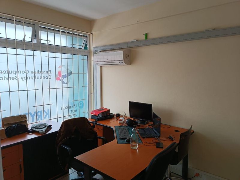 Central Swakopmund – Office/Shopfront – 8 - Photo 4