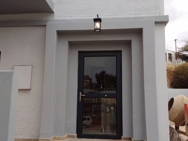 Prime Commercial Property for Rent - Photo 8