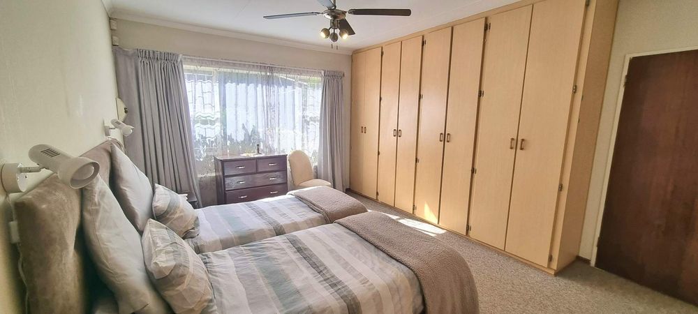 Main bedroom ensuite