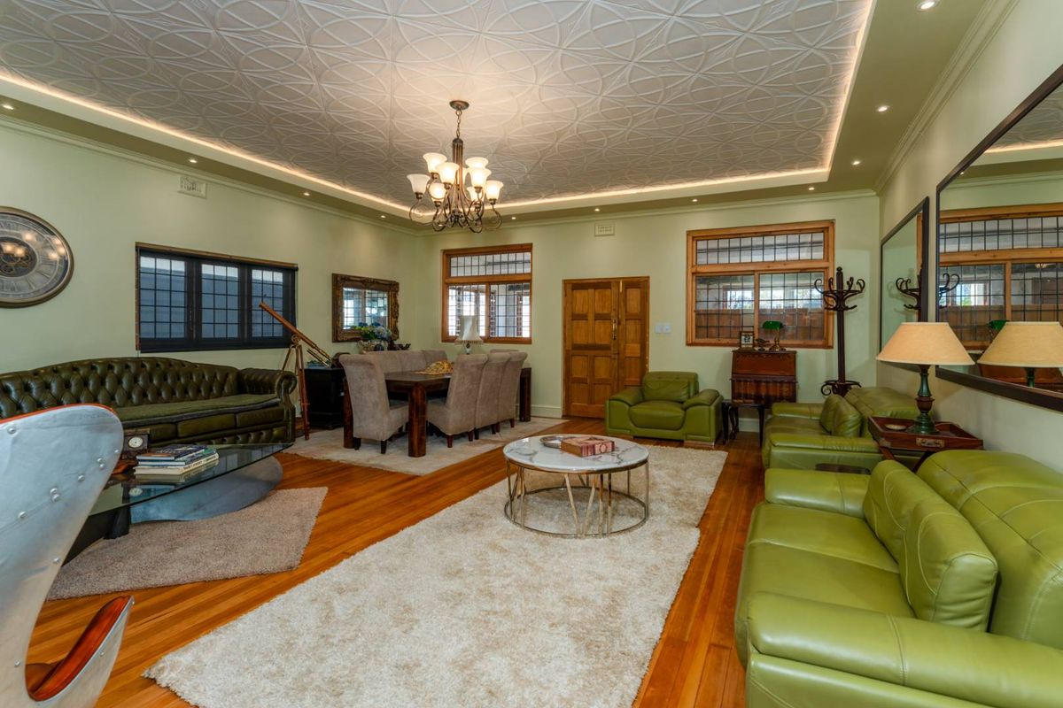 A rare coastal estate overlooking False Bay - Photo 2