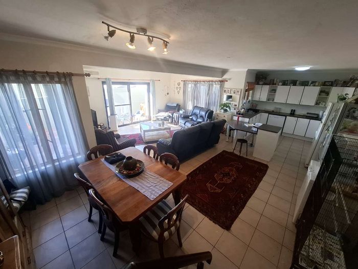 Property #2504132, Townhouse For Sale in Avis