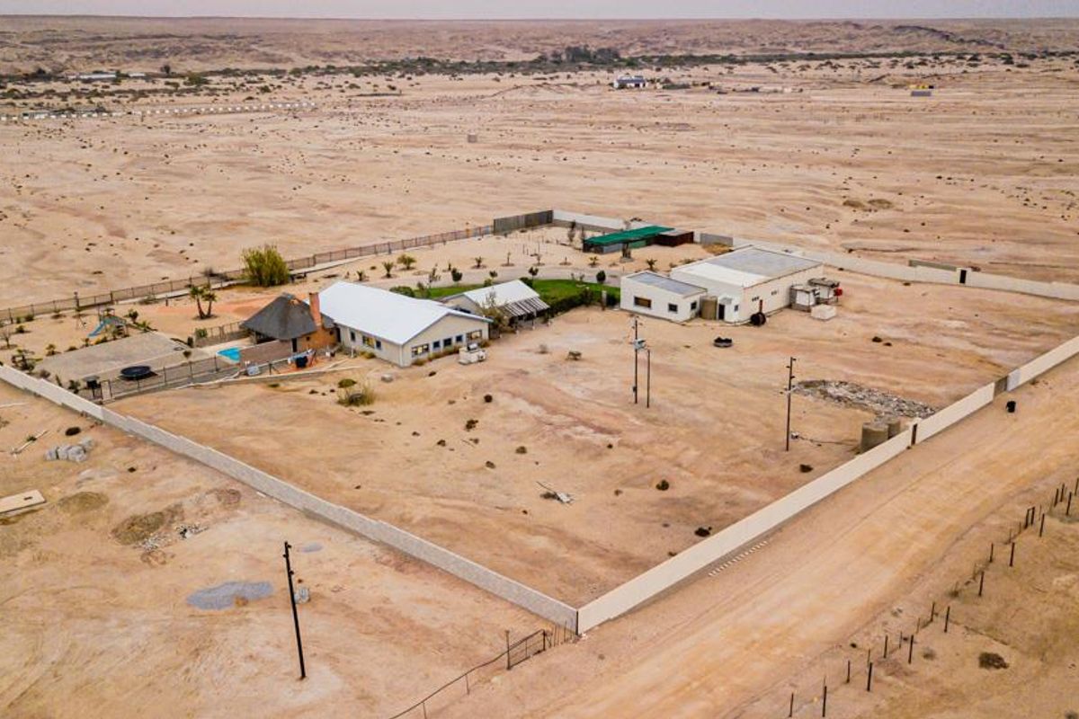 Own A Breathtaking Moon Landscape Property In The Namib Desert! - Photo 5
