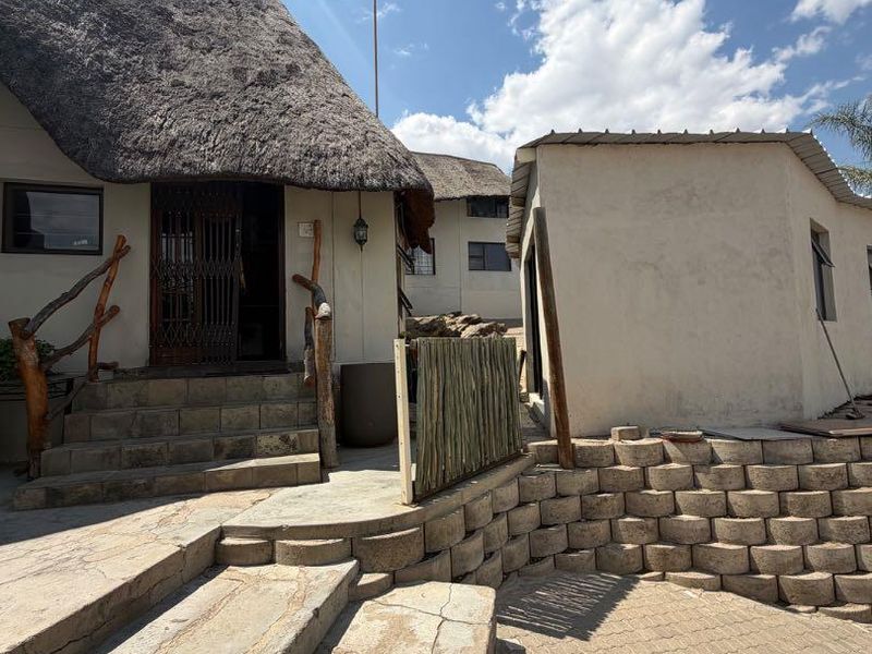 Your beautiful 5 bedroom spacious home awaits - Photo 2