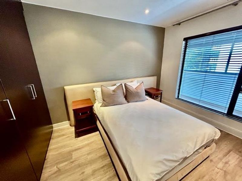 BEAUTIFUL 3 BED FULLY FURNISHED APARTMENT BENMORE - Photo 10