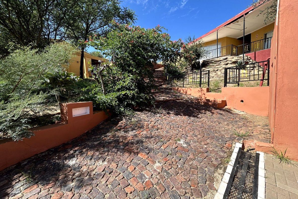 Brakwater Gem: 68 Rooms, Conferences & More on 26 Hectares! - Photo 3