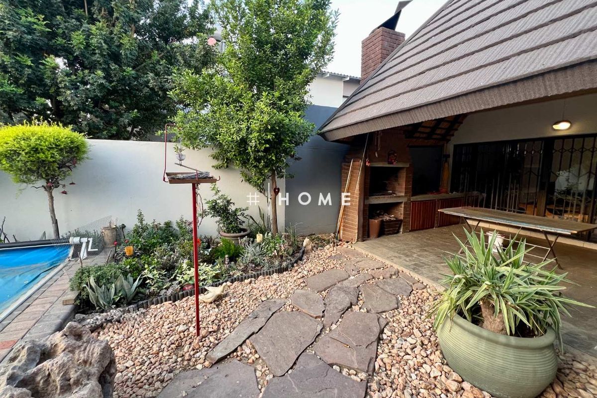 Townhouse for sale in Sports Village - Photo 2