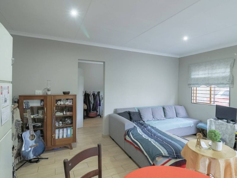 Garden cottage to rent in Northmead, Benoni - Photo 4