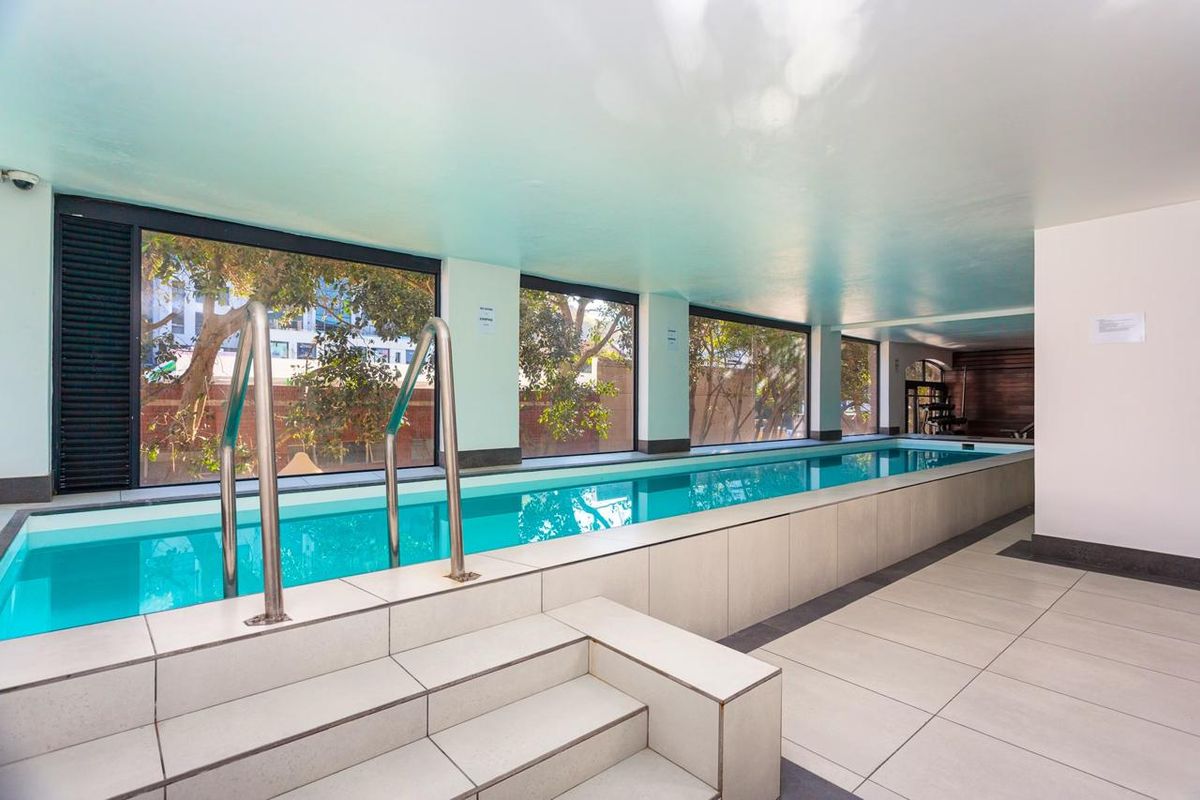 The ever popular Rockwell 2 beds 2 baths Availabe immedtiately. - Photo 4