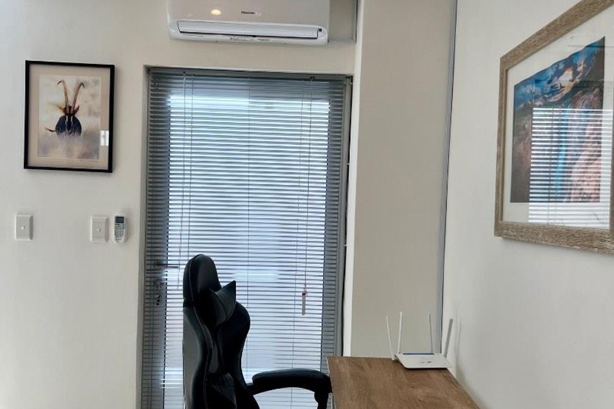 Fully furnished Town house - Photo 3