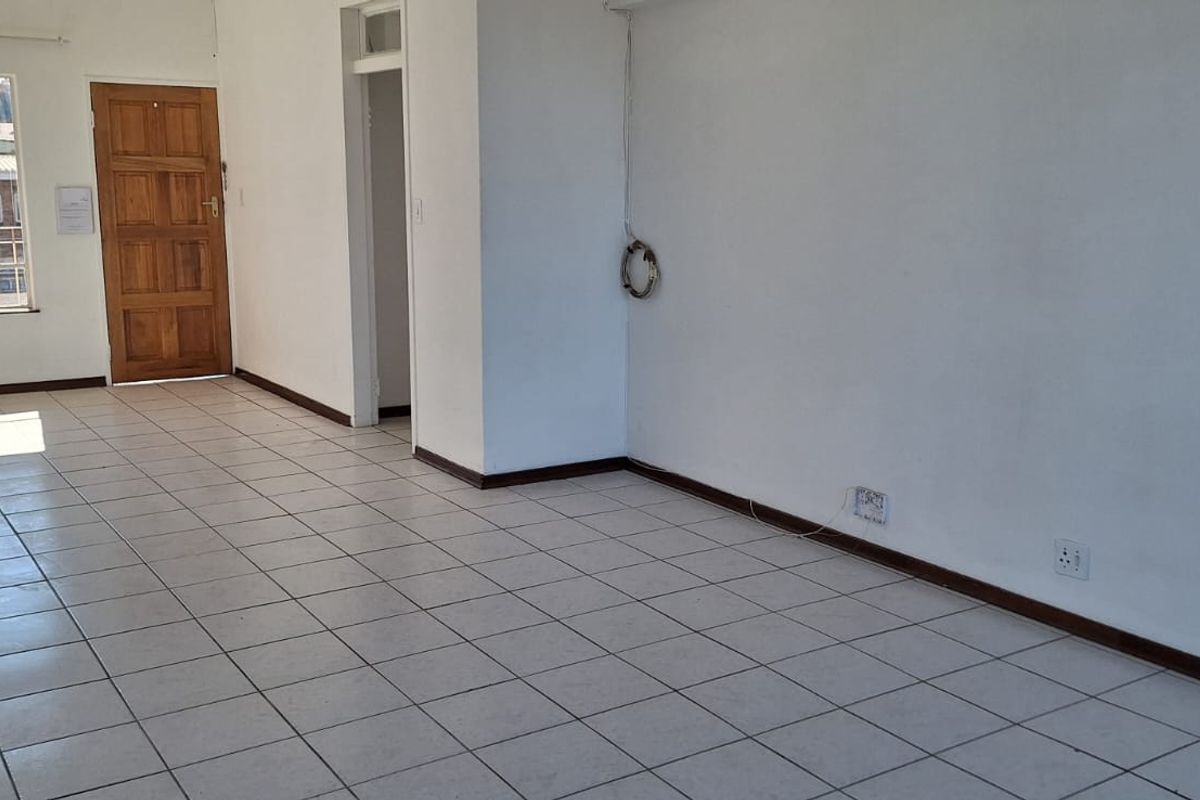 Perfect Starter Unit Or Great Investor opportunity in Parkdene, Boksburg - Photo 5