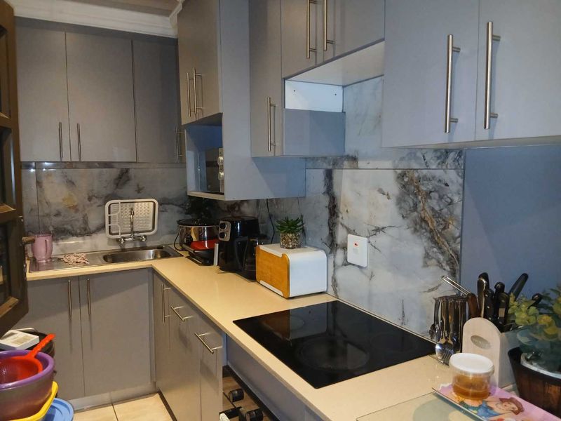 Endless Possibilities: Customize Your Dream Space! - Photo 5