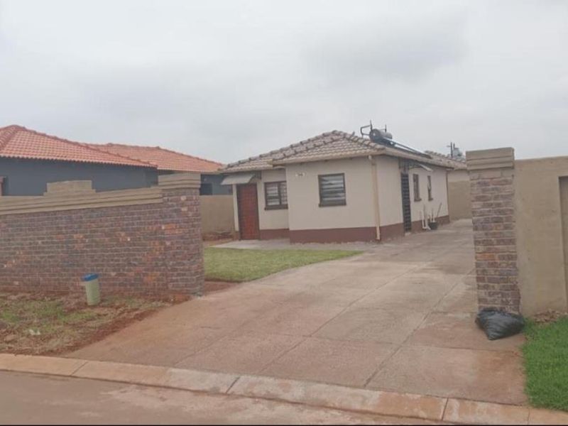 3-bedroom house for Rent - Photo 1