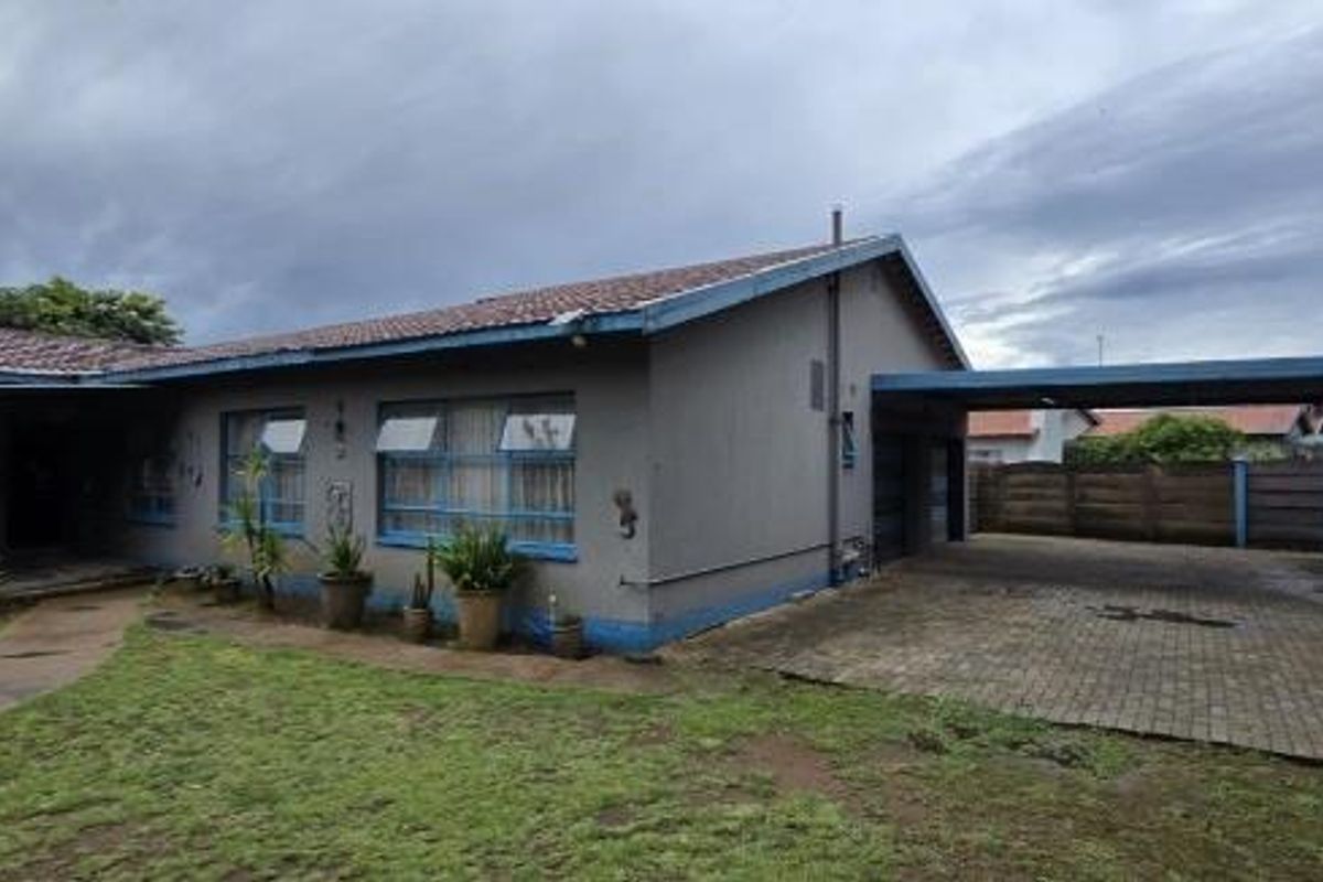 3 Bedroom House For Sale in Vanderbijlpark SE1 - Photo 2