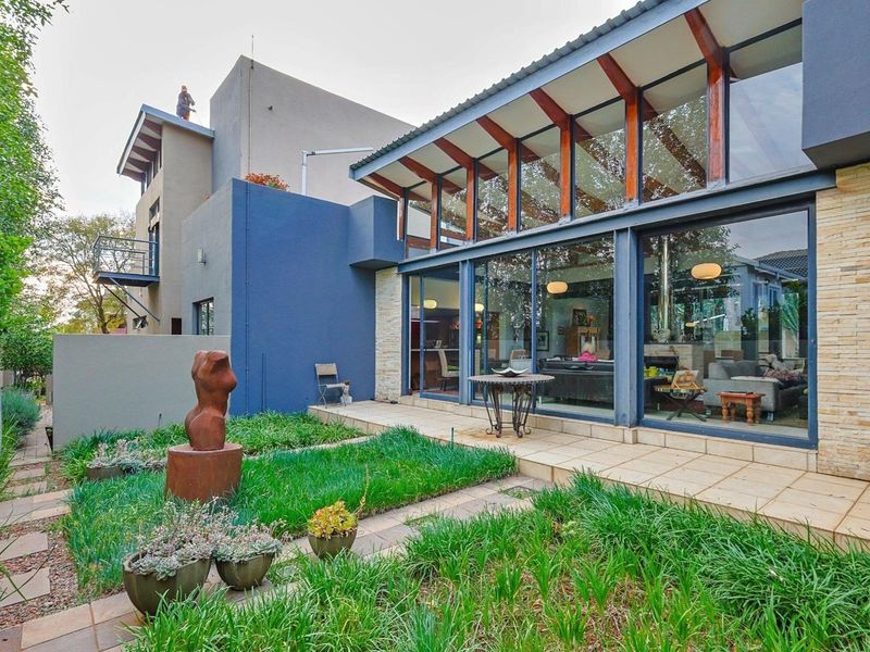 Exquisite 5-Bedroom Masterpiece in The Wilds Estate - Photo 5