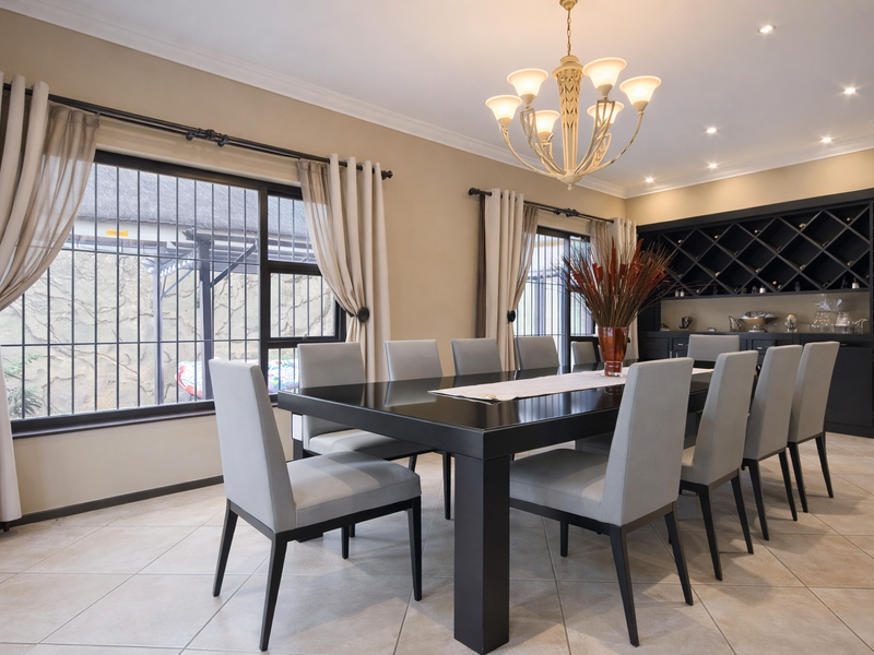 Exceptional Double Storey Home with Premium Entertainment Living in Glen Marais - Photo 5