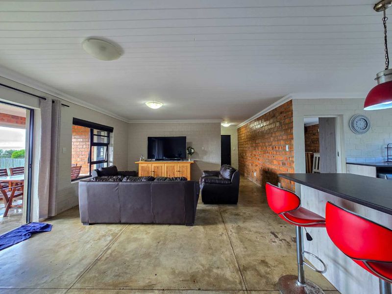 Lifestyle, Comfort & Tranquility - Photo 7