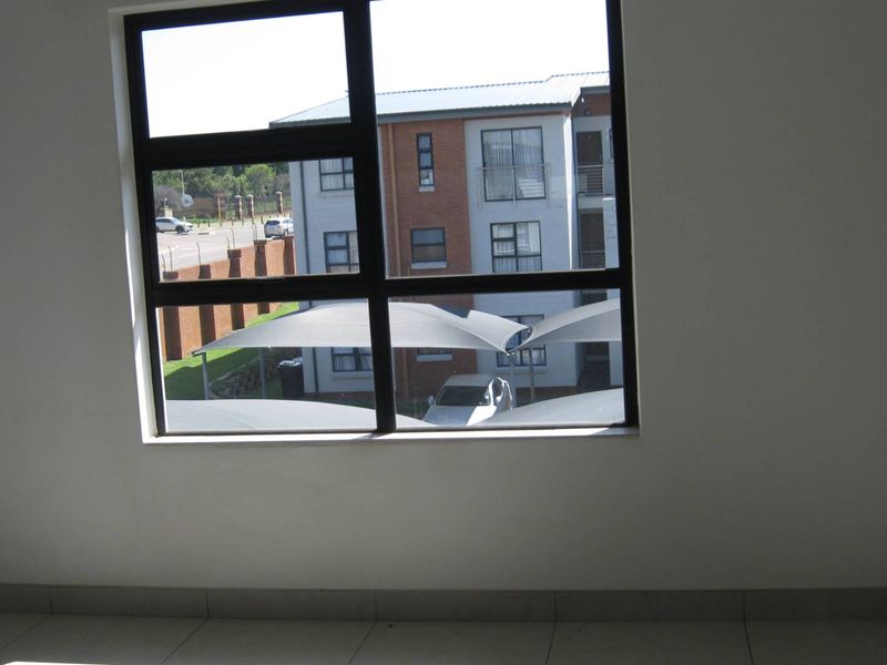 Stylish & Affordable Apartment in Irene – 2 Bedrooms and Great Amenities - Photo 4