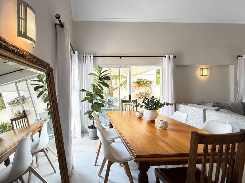 Elegant Family Home in Excellent Estate - Photo 8