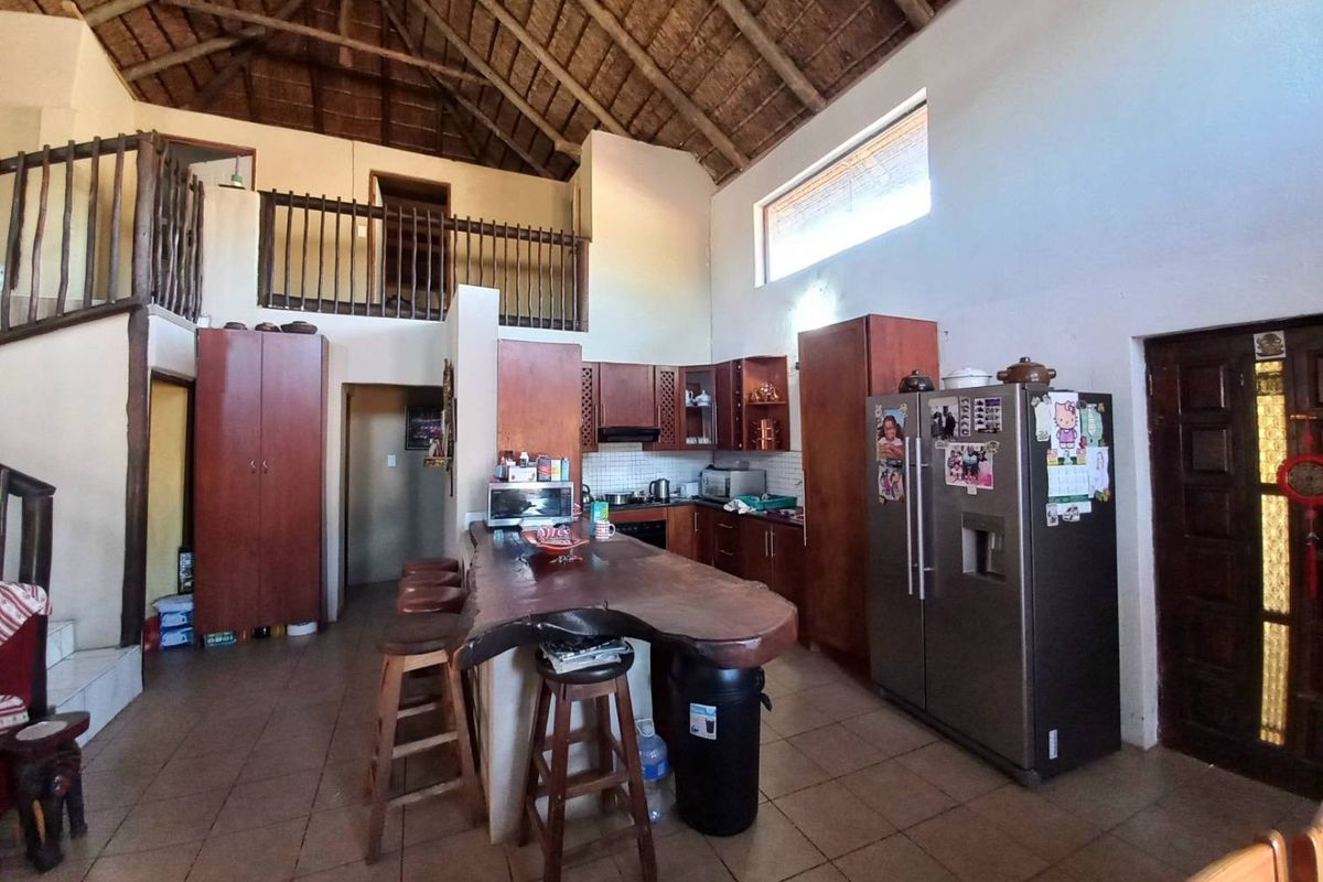 5 bedroom house for sale in Elandsfontein - Photo 4