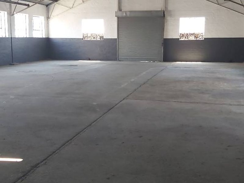 Prime warehouse/manufacturing facility to let in Sidwell - Photo 10