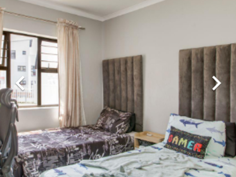 3 Bedroom ground floor unit - Photo 9