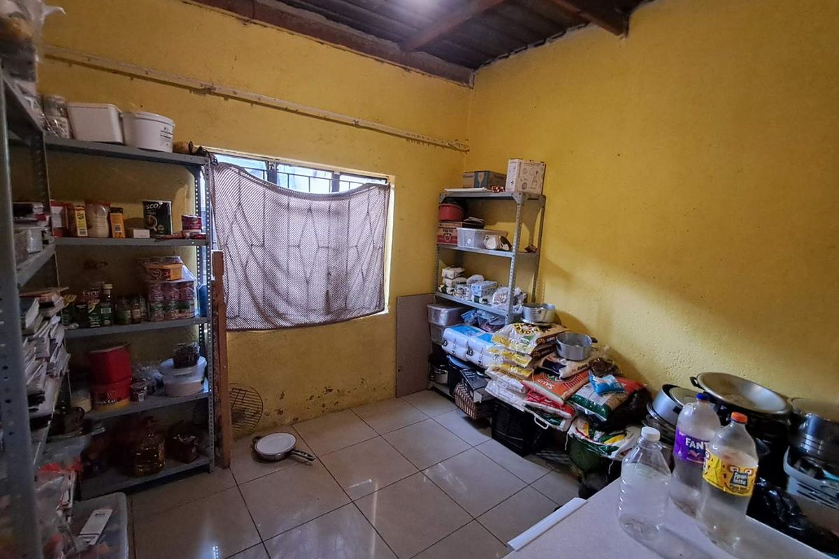 3 Bedroom House For Investment - Photo 4