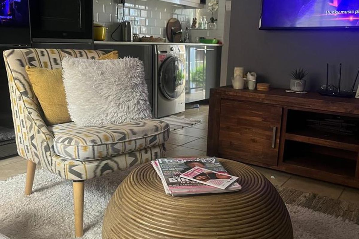 Well maintained 2 bedroom apartment for sale - Photo 3