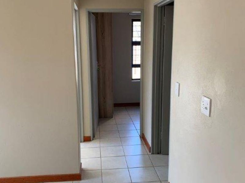 2 BEDROOM FLAT TO RENT IN ELANDSPOORT - Photo 8