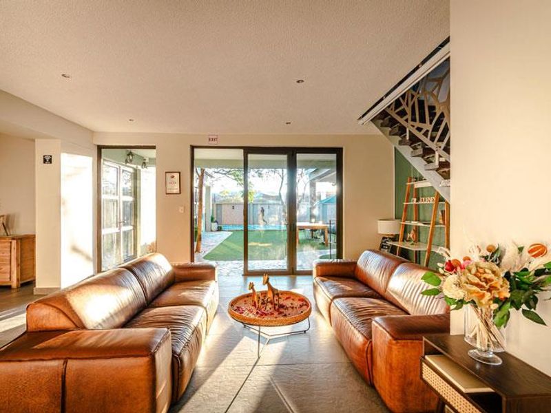 Luxury Guesthouse and Restaurant FOR SALE in Eros - Photo 8