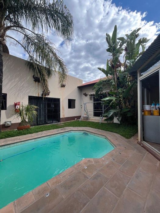 Property #2557247, House For Sale in Windhoek West