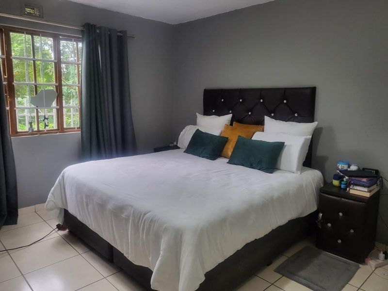 WELCOME TO YOUR DREAM HOME IN MALVERN QUEENSBURGH - Photo 9