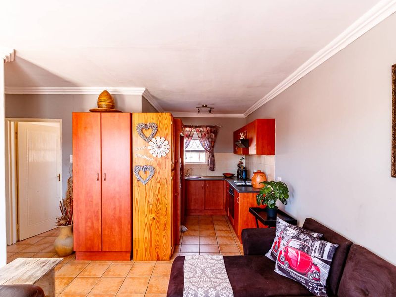 Charming 2 bedroom apartment - Photo 8