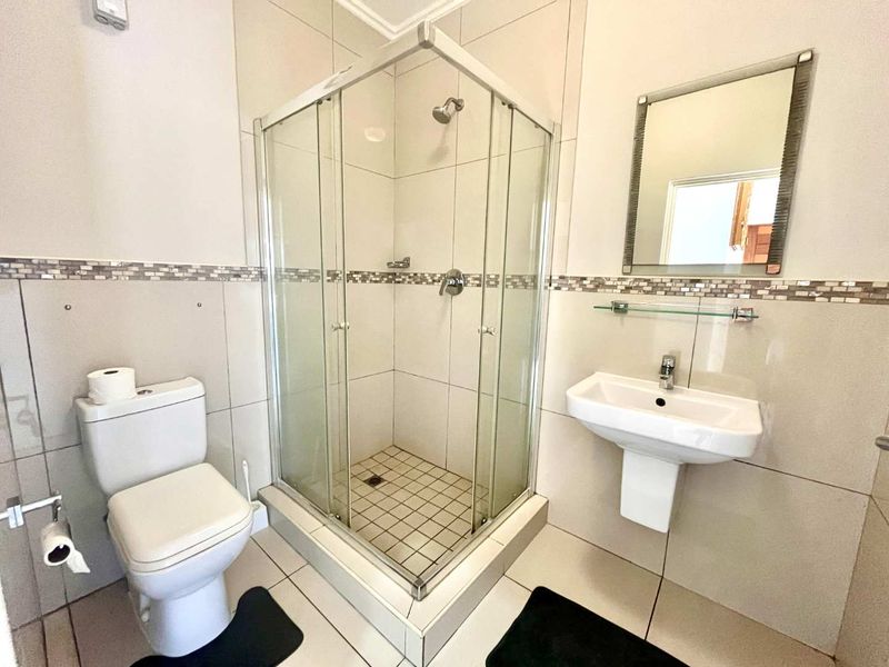 Hendra - Furnished Modern apartment on the Ridge - Photo 8