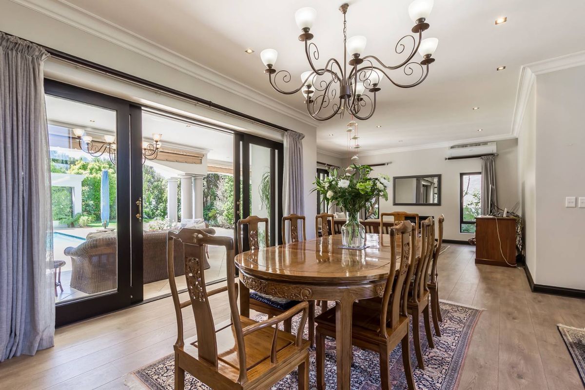 GRACIOUS 5 BEDROOM HOME IN DAINFERN VALLEY ESTATE - Photo 4